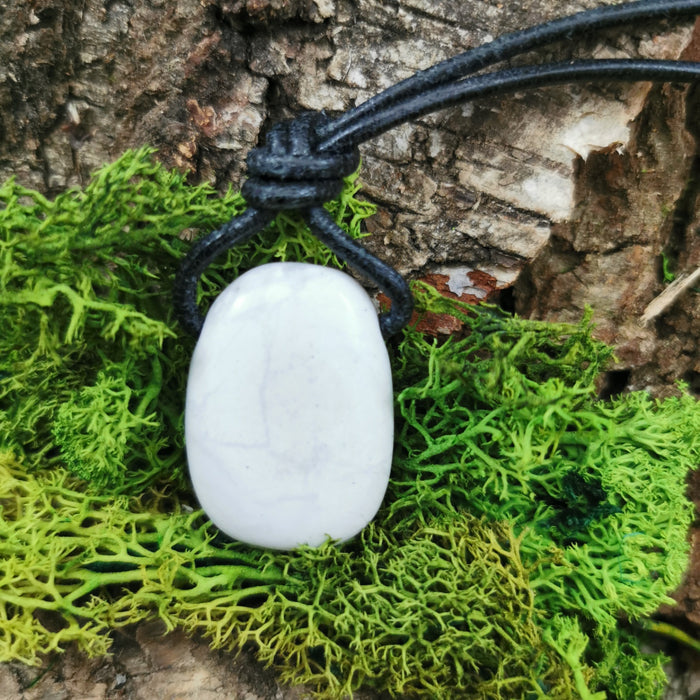 Trommelstein gebohrt "Magnesit"